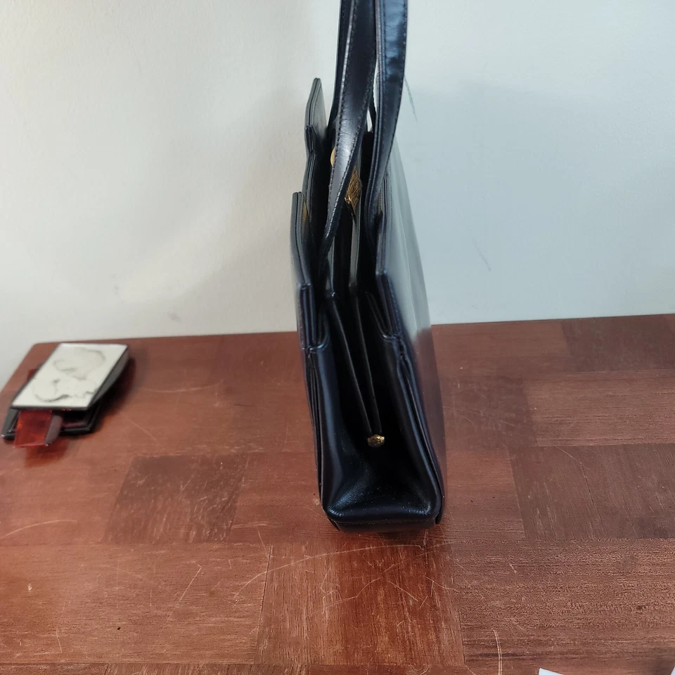 Bolso de mano Koret Vintage de cuero genuino negro con monedero Foto 3 de 4