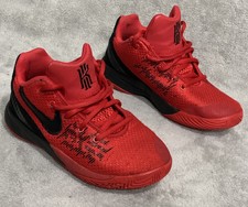 kyrie flytrap 2 black pink