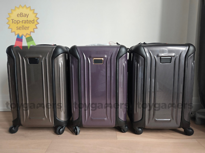 TUMI Vapor International 22