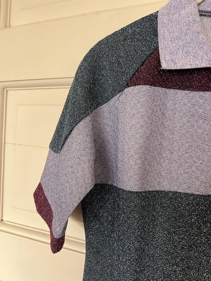 BLUSA TOP TALLA AÑOS 70 INSPIRADA EN BLOQUES DE COLORES DISCO LUREX TONO JOYA POLO S/S S Foto 4 de 4