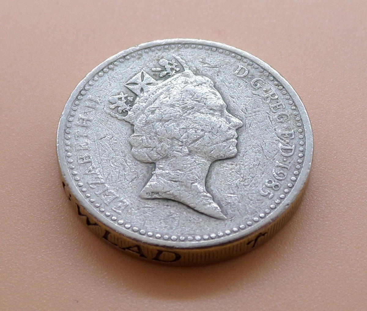 1985 ONE POUND I'M GWLAD PLEIDIOL WYF COIN ELIZABETH II