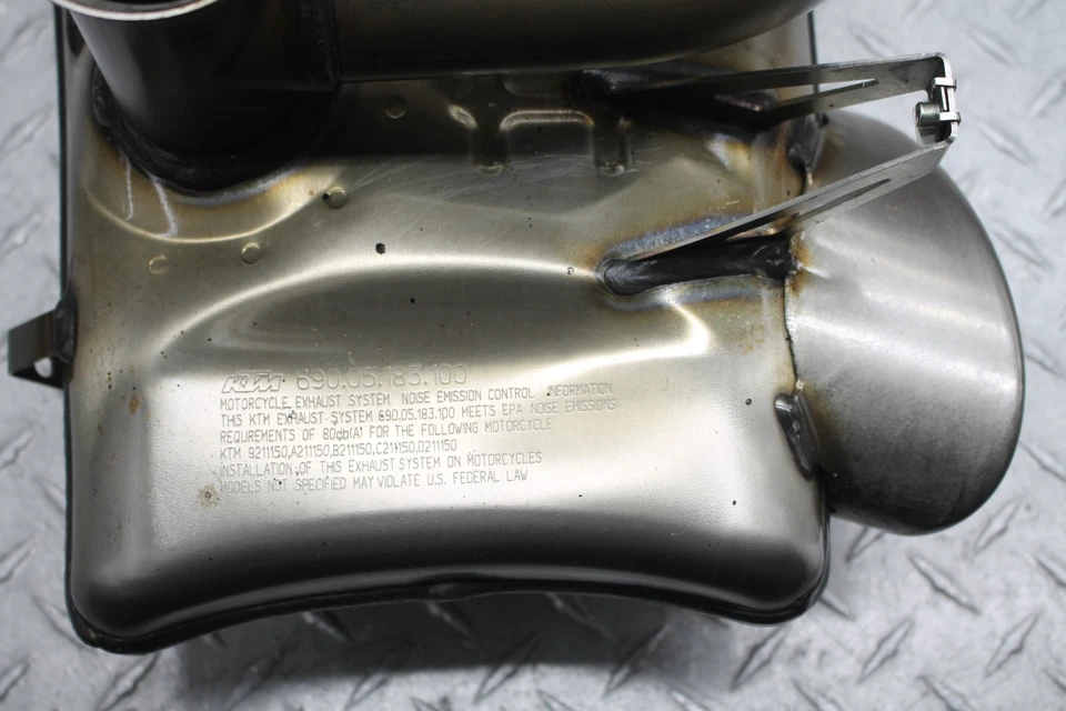 2013 KTM 1190 RC8R EXHAUST PIPE MUFFLER 690.05.183.100 - Imagem 3 de 4