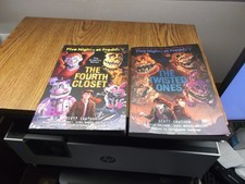 2 NICE FIVE NIGHTS AT FREDDYS GRAPHIC NOVELS THE FOURTH CLOSET/THE TWISTED ONES
