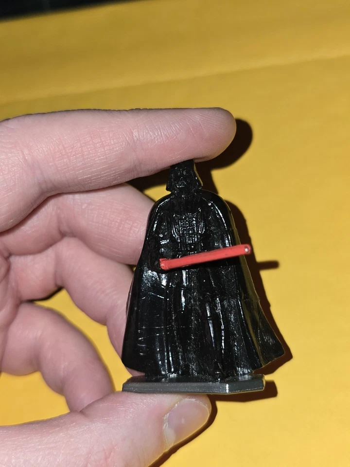 Star Wars Darth Vader Mini Figures Lot of 2 – Vintage Micro Machines /... - Image 3 of 4