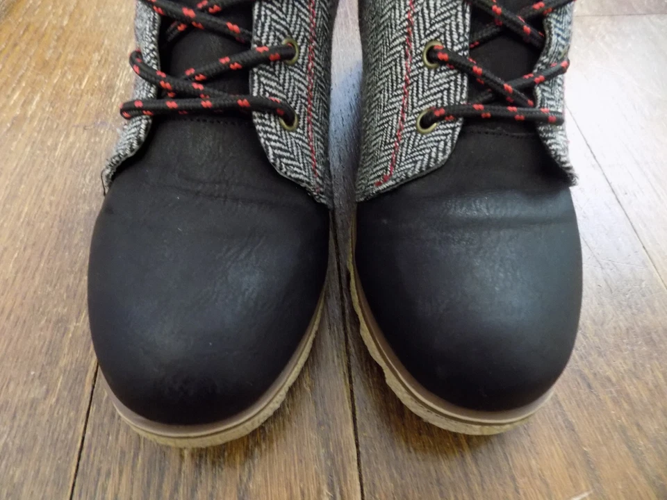 Botines de cuña Cloudwalkers By Avenue Tweed espiga negros 9,5 W ocultos de 3" usados en excelente estado Foto 4 de 4