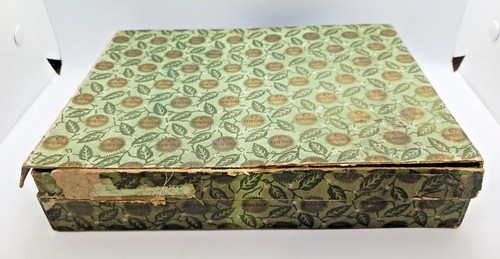 Early Chiclets Canadian Candy Coated Chewing Gum Store Display Box - Picture 7 of 9