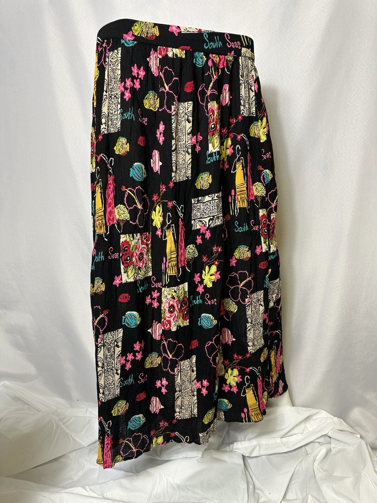 Vintage 90s White Stag Skirt Rayon Crinkled Bright Tropical Print  Size 26W/28W image 2