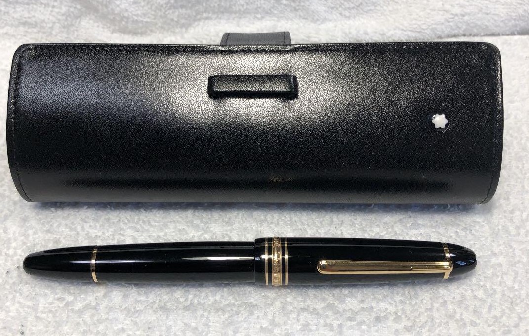 Montblanc Meisterstuck 147 Traveler Fountain Pen + Leather Case