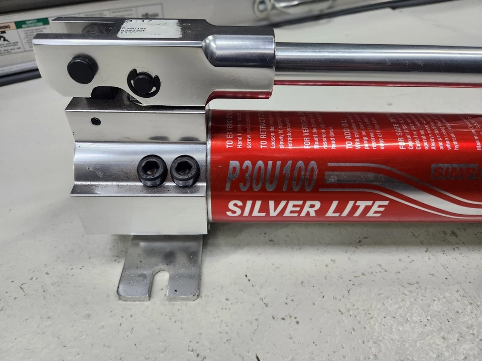  SIMPLEX 2 Speed Hand Pump, 1st 200psi, 2nd 10,000 psi Model: p30u100 - Image 2 of 4