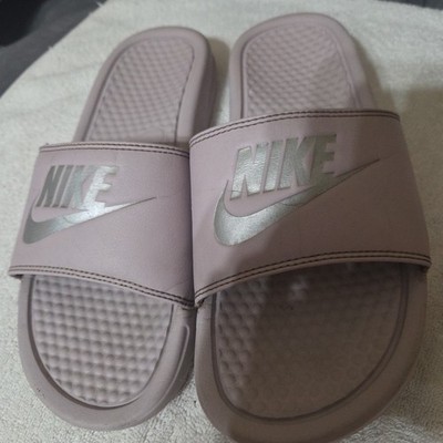 Nike Women's Size 8 Pink Rose & Metallic Silver Benassi JDI Slides Sandals