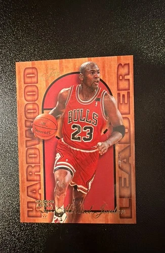 1995-96 Fleer - Flair Hardwood Leader Michael Jordan #4