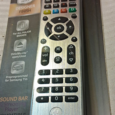 GE UltraPro 33709 4-Device Universal Wireless Remote, Silver/Black