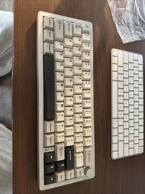 YUNZII AL68 Wireless Mechanical Keyboard, 60% CNC Aluminum, RGB, Hot-Swap