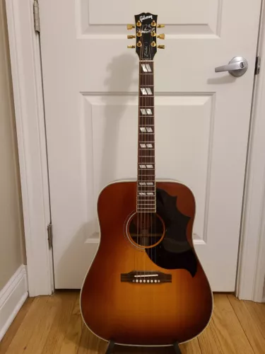 2019 Gibson 125th Anniversary Hummingbird acoustic guitar - 54/125 -- EXC