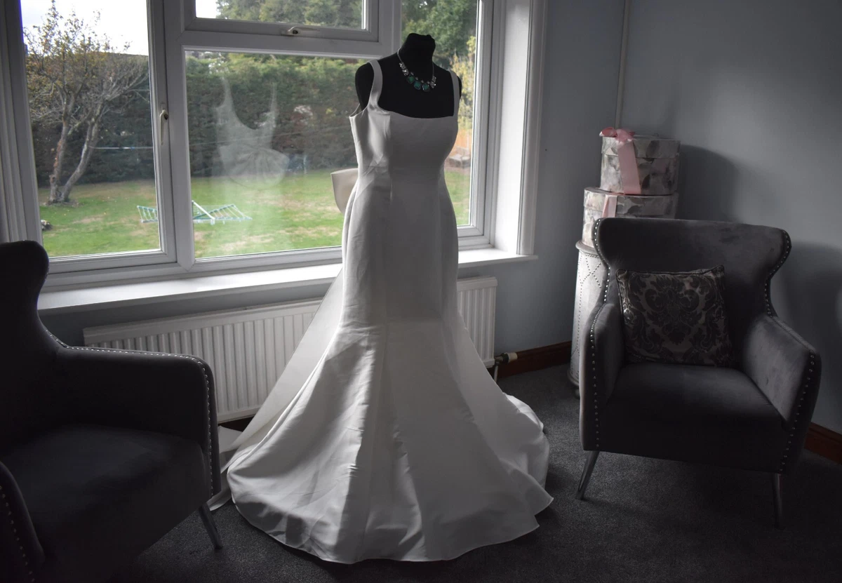 Stella York 7557 ivory wedding dress size 16 42