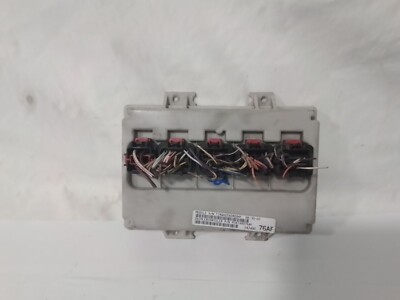 Dodge Caravan 2003 Body Control Module BCM 04748076AF #P-27K