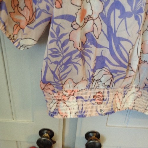 Lovely Ladies WALLIS FLORAL Top size 14-16 - Picture 9 of 13