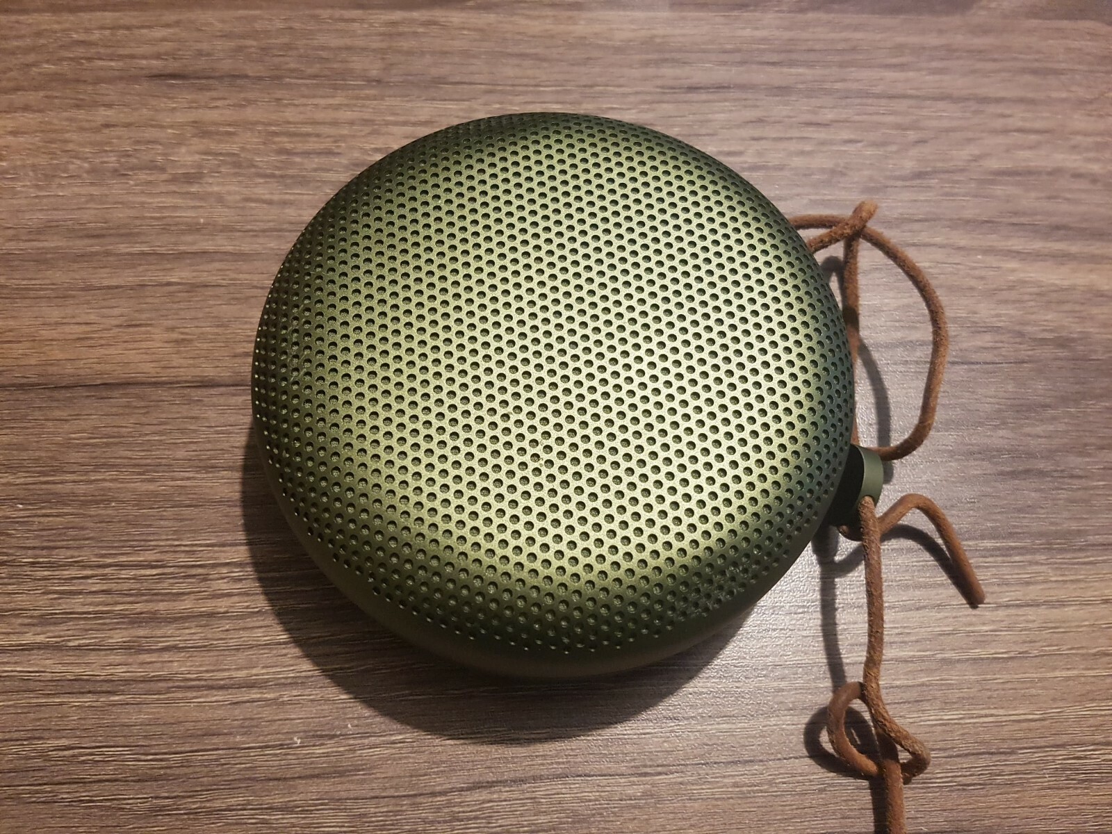 beoplay a1 clay