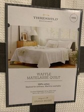 Threshold designed w/Studio McGee King Waffle Matelasse Quilt
