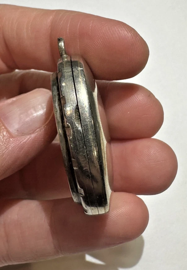 Britannico Vittoriano Ovale Placcato Argento Con Medaglione Inciso 11.3 G - Immagine 2 di 4