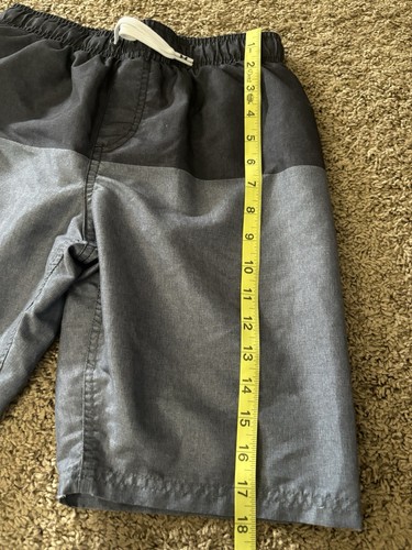Under Armour Boys Youth Large Swim Trunks Mesh Lined Dark & Medium Gray - Picture 6 of 9