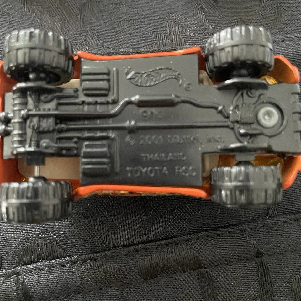 Hot Wheels 2011 Growler • 1:64 Diecast Car Orange RSC Toyota And Pull Back Zebra - Image 4 of 4