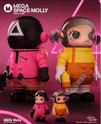 POPMART MEGA SPACE MOLLY 400% + 100% Squid Game Figures