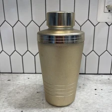 Vintage MIRRO shaker