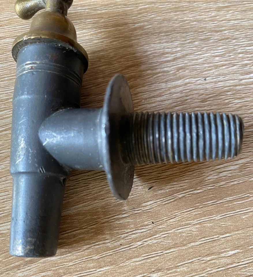 JOLI PETIT ROBINET ETAIN et LAITON  FUT TONNEAU ,VINAIGRIER ou FONTAINE EN GRES  - Photo 3/4