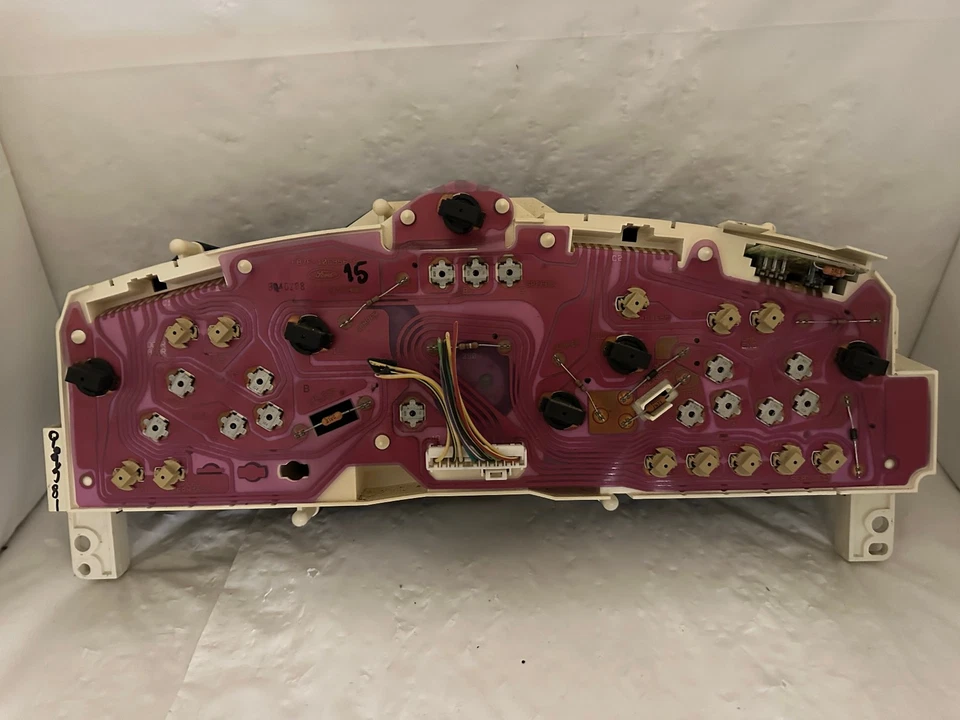 Medidores de painel de instrumentos velocímetro 99 00 Ford Ranger 117.836 milhas - Imagem 2 de 3