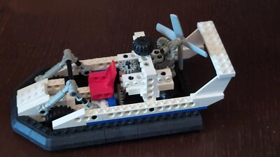 LEGO Technic 8824 Hovercraft