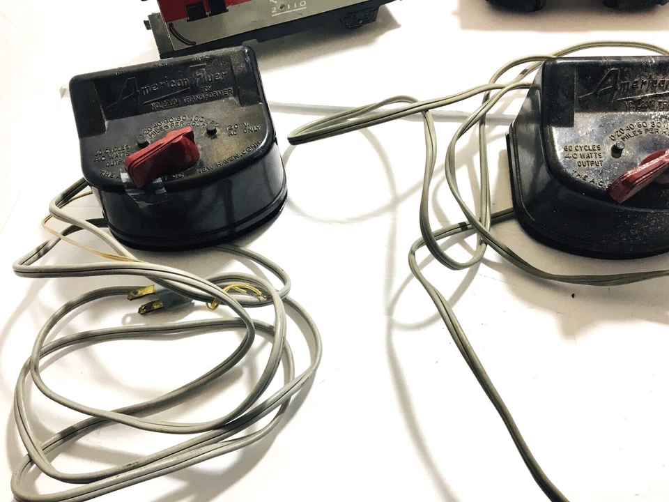 American Flyer Marx Trains Mixed LOT LOCOMOTIVE TRAINS + 3 TRANSFORMERS 50's - Image 4 of 4