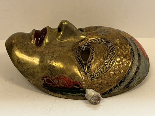 Vintage Brass Mask Enamel wall hanging artwork - Picture 5 of 10
