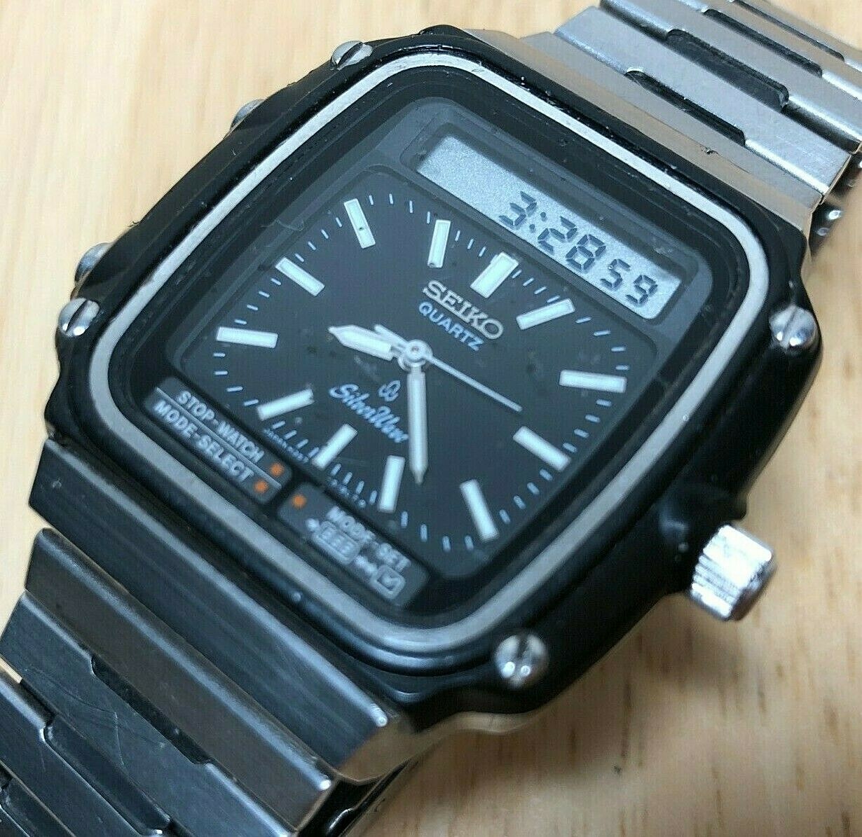 seiko silver wave digital