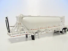 DCP FIRST GEAR 1/64 SCALE WHITE TANDEM AXLE J & L PNEUMATIC VAC TANKER