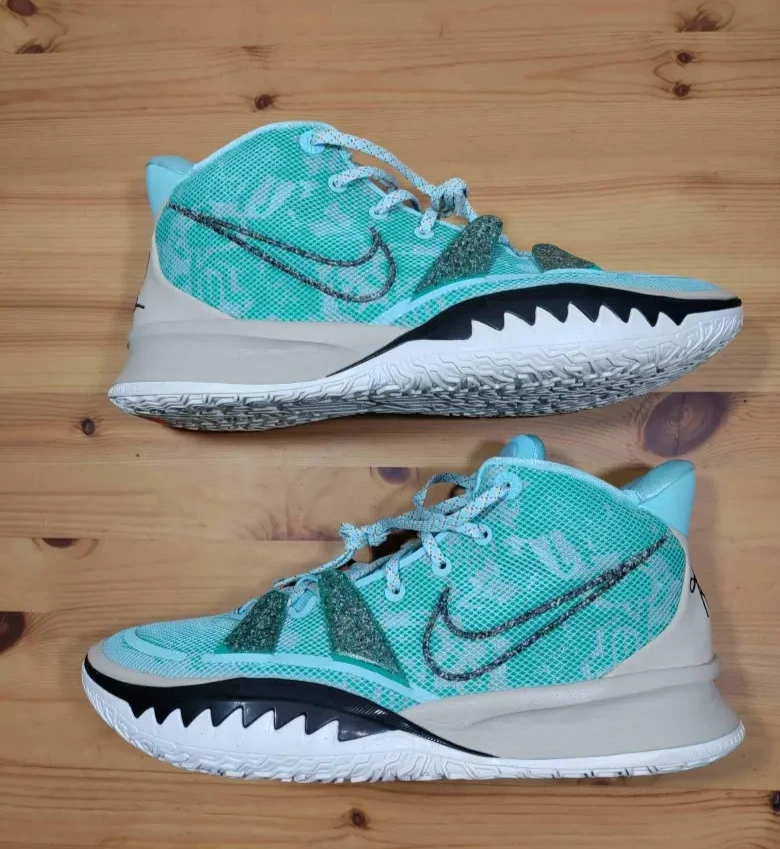 ナイキ Kyrie バスケットボールシューズ グリーン/ネイビー Nike Kyrie Basketball 7 Copa Turquoise Green Men's Size 13