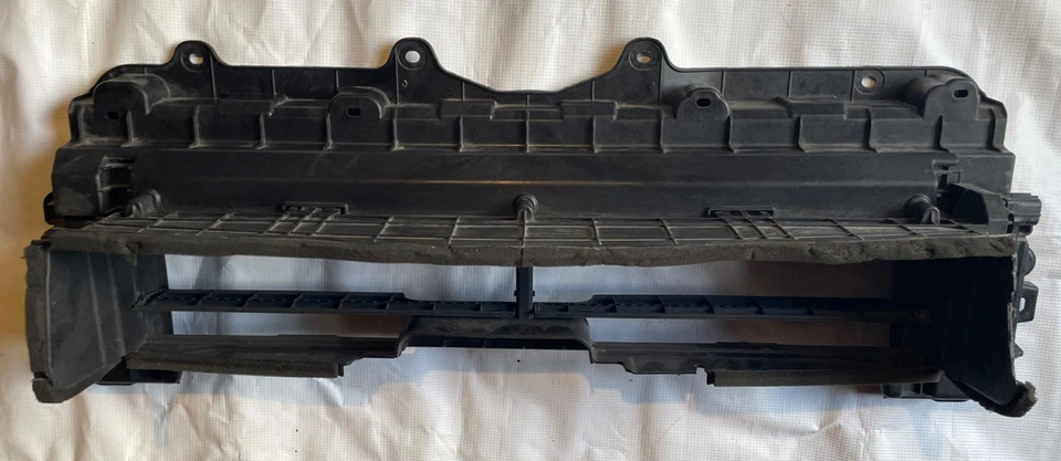 KIA NIRO 2017-2019 RADIADOR OBTURADOR ACTIVO REJILLA OEM Foto 2 de 4