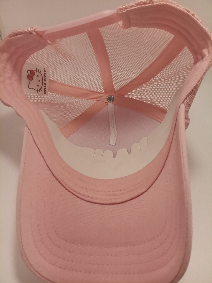 Hello Kitty Pink Trucker Hat Adjustable Snapback OSFA | eBay display picture 1
