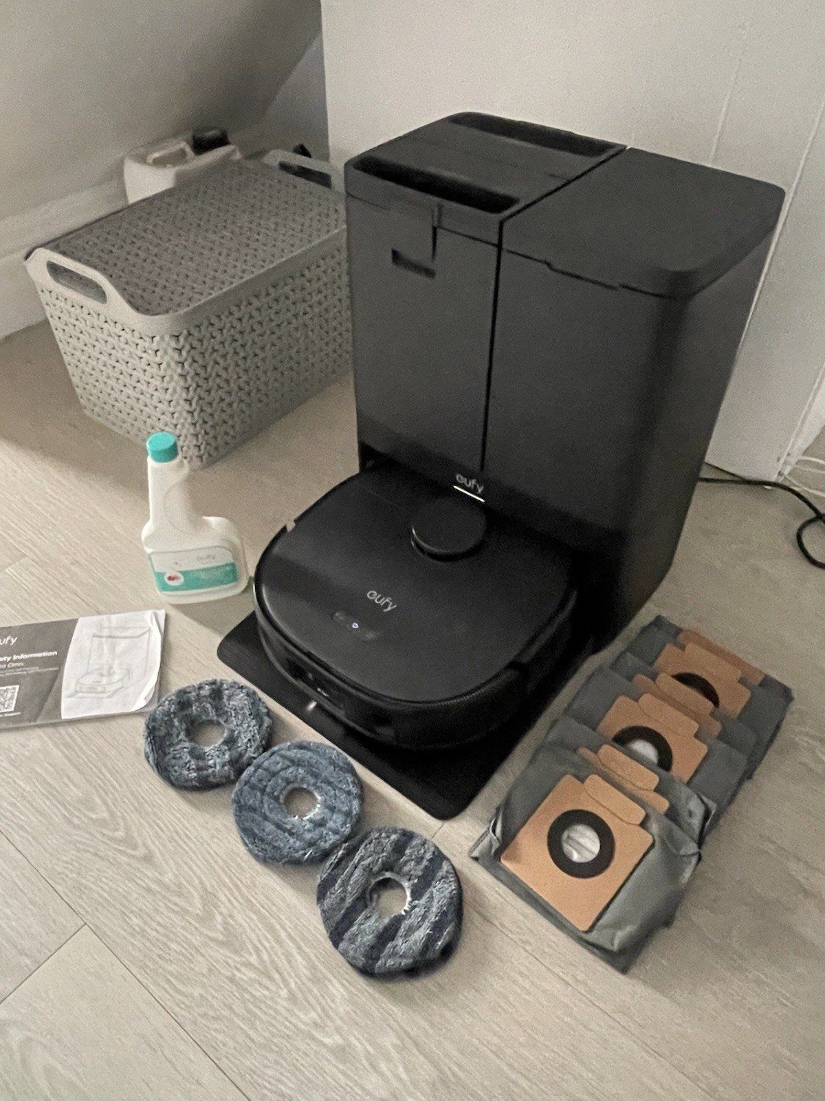 Eufy X10 Pro Omni Robot Vacuum Cleaner with Dual Mop, 8000 PA All-in-One Station