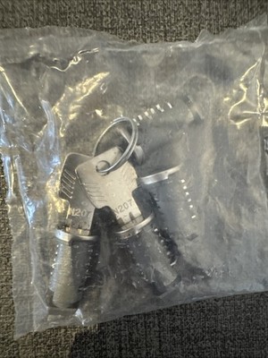 Thule 4504 / 544 - 4x Schlösser + Schlüssel One Key System Schließzylinder