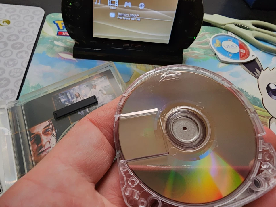 Resident Evil UMD For Sony PSP With Case - Image 3 of 4