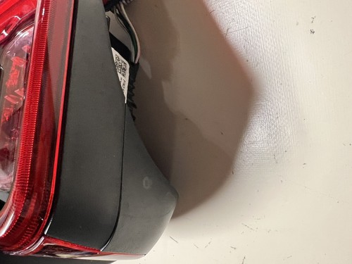 2020-2023 JEEP GLADIATOR Left driver Taillight LED OEM - Picture 4 of 12