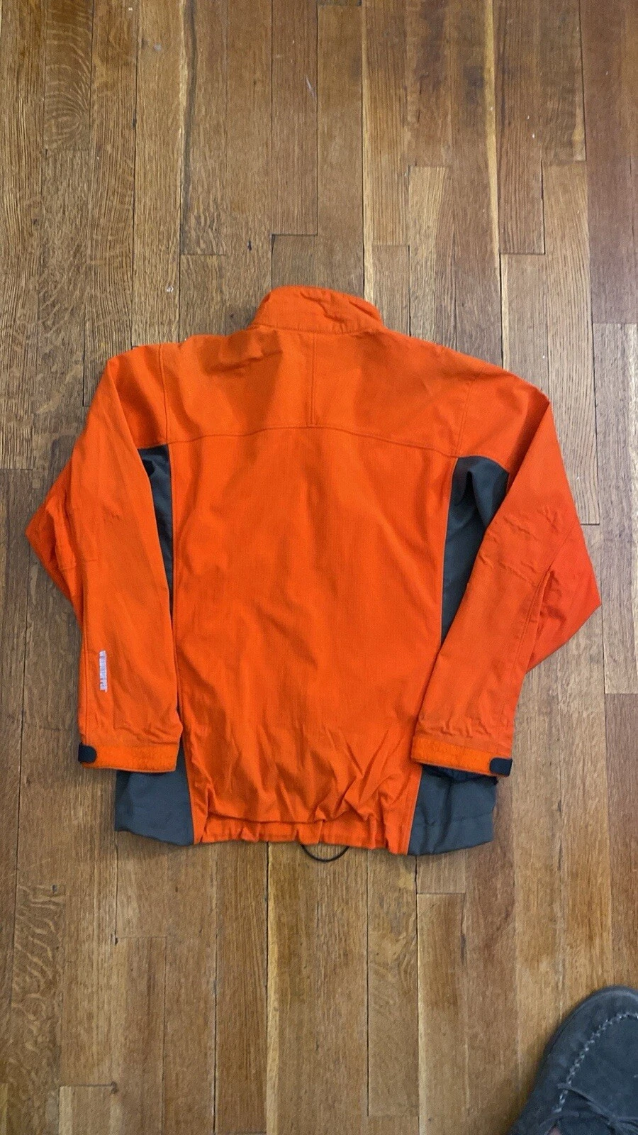 arcteryx full zip windstopper softshell biking hiking jacket