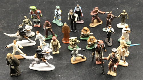 Lot of 26 Micro Machines Star Wars Figures Ewoks Luke Han Solo C3PO Leia - Afbeelding 1 van 13