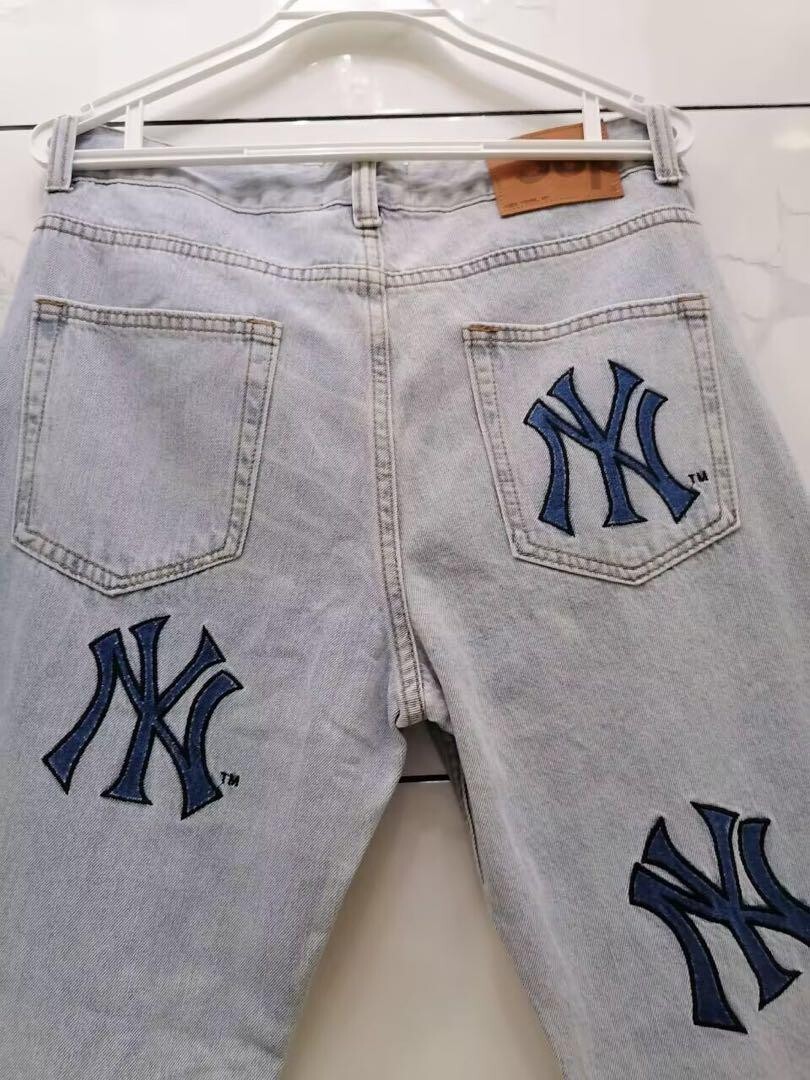 パンツ Supreme New York Yankees Regular Jean FW21 Supreme New York Yankees Regular Jean ヤンキース デニム