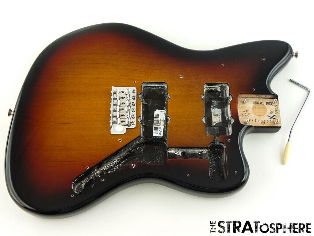 American Performer Fender Jazzmaster BODY & HARDWARE USA American Performer Fender Jazzmaster BODY & HARDWARE USA