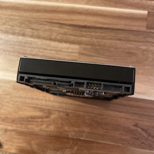 SAMSUNG Hard Drive  T166S HD403LJ 400GB 7200U/min 16MB SATA II 3.5' - Picture 3 of 3