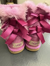 Ugg 11 Girls Bailey Bow Pink Suede Shearling Boots
