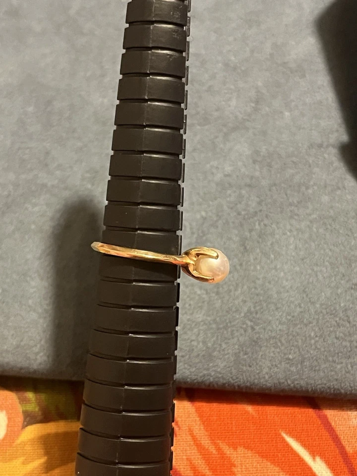 Juego de pendientes y anillo de perlas vintage de 14k de oro amarillo de 2,57 gramos Foto 4 de 4