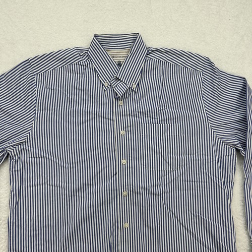 Cutter & Buck Shirt Mens Medium Button Down Striped Blue White CB Crest Logo - Picture 2 of 11